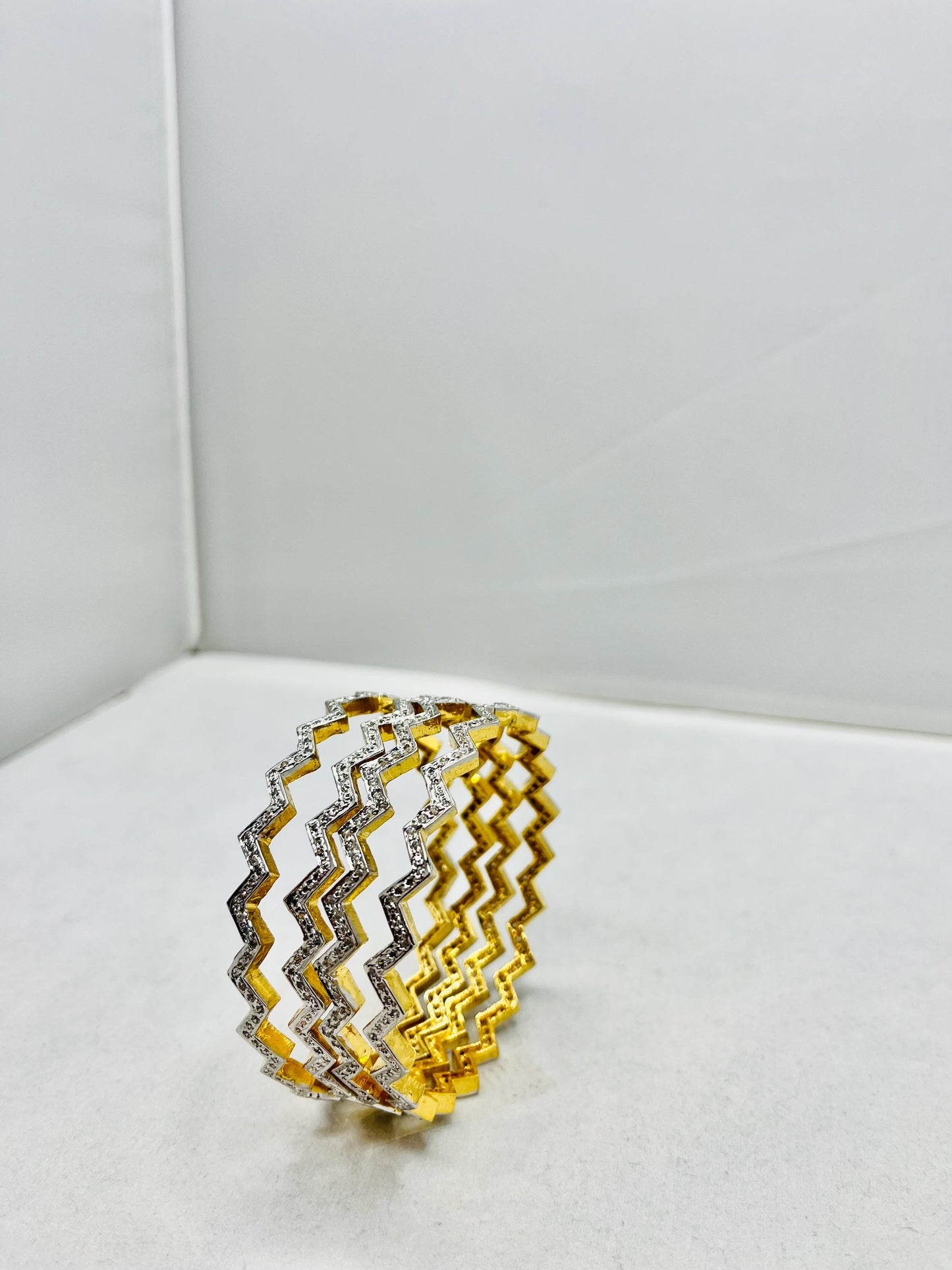 Zig Zag Stones Bangles