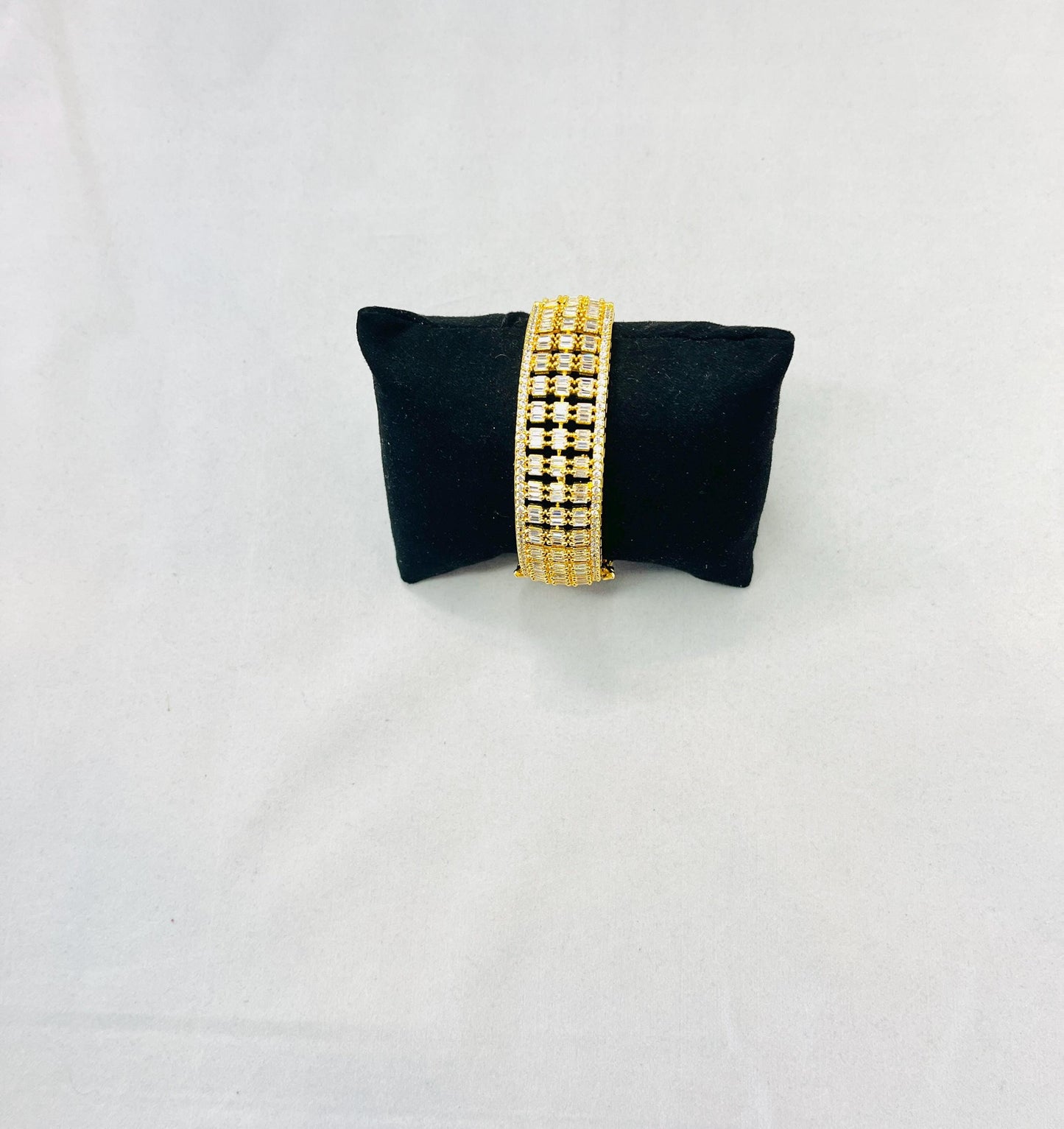 Gold Kundan Stone Bracelet