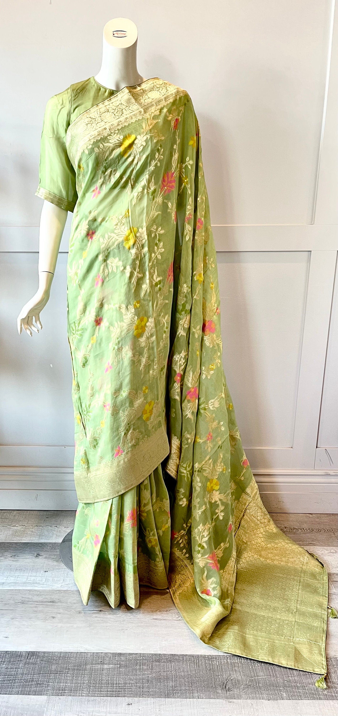 Light Green Silk Blend Golden Zari woven Banarasi saree