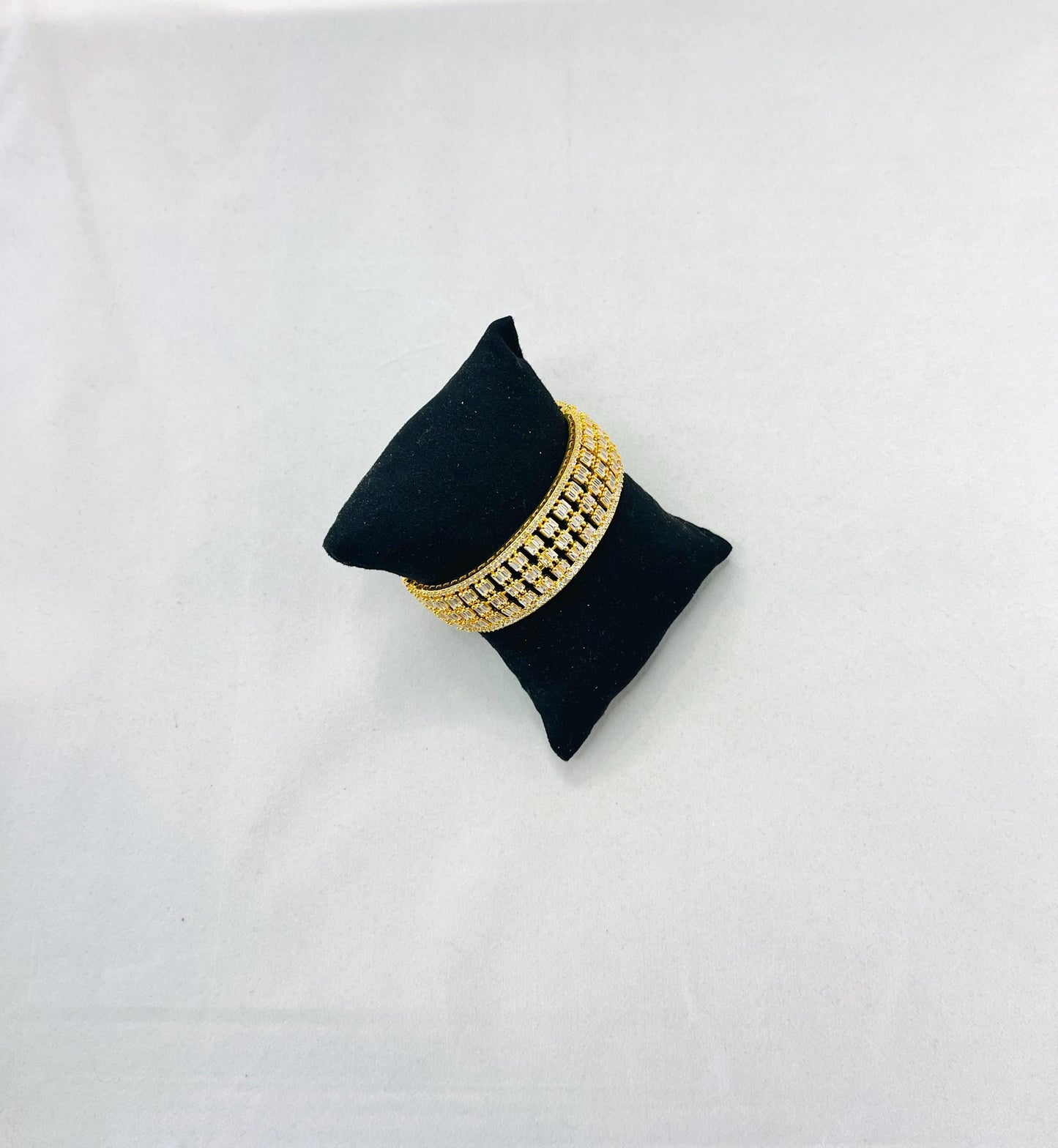 Gold Kundan Stone Bracelet