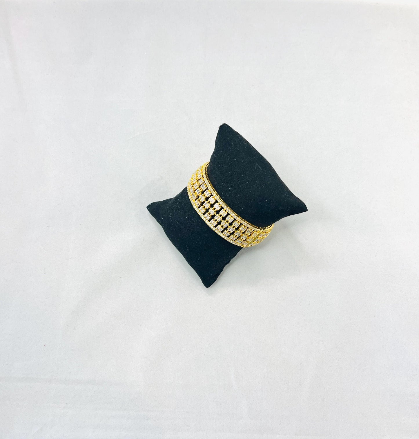 Gold Kundan Stone Bracelet