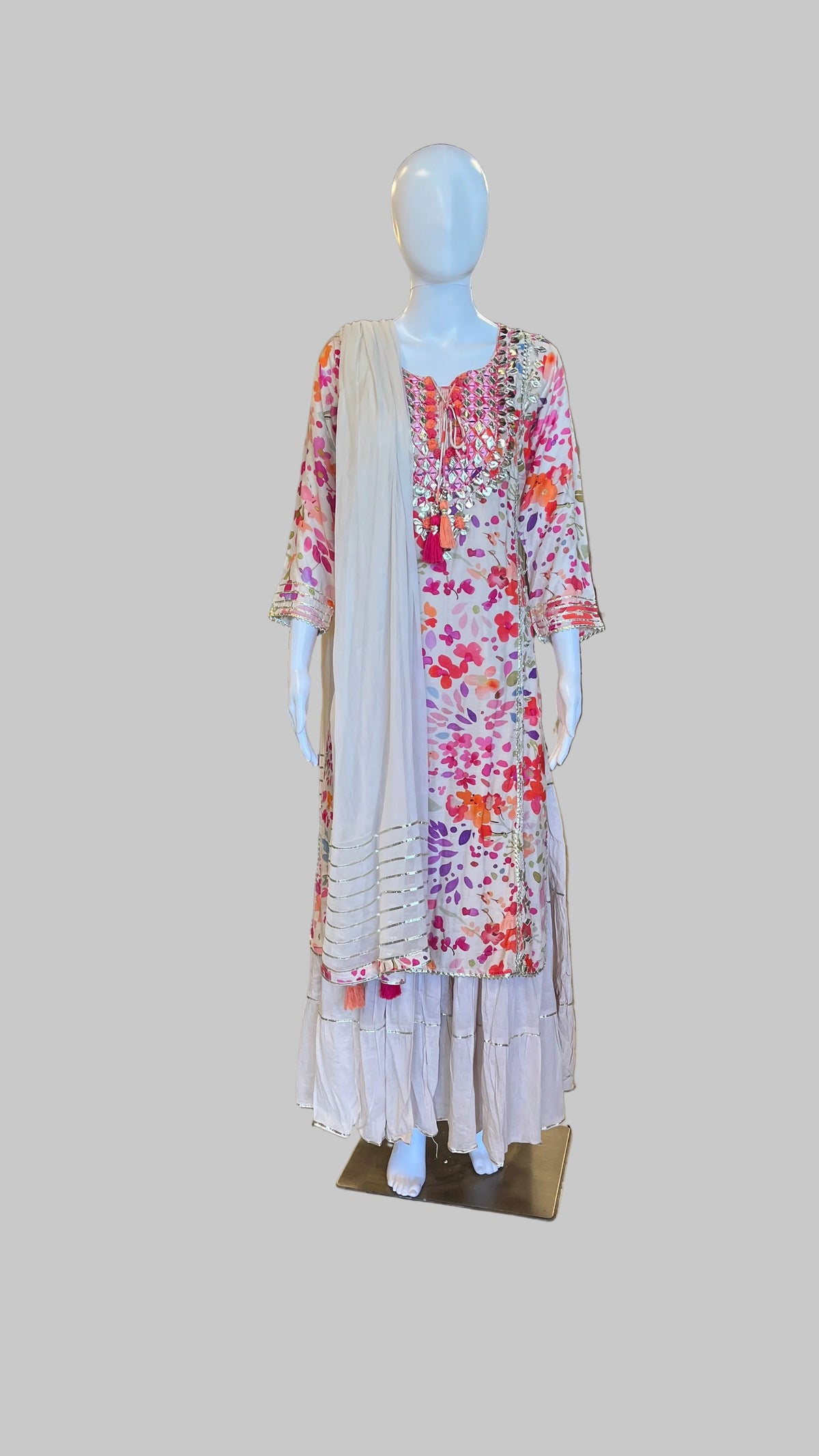 Cream Floral Gown Set