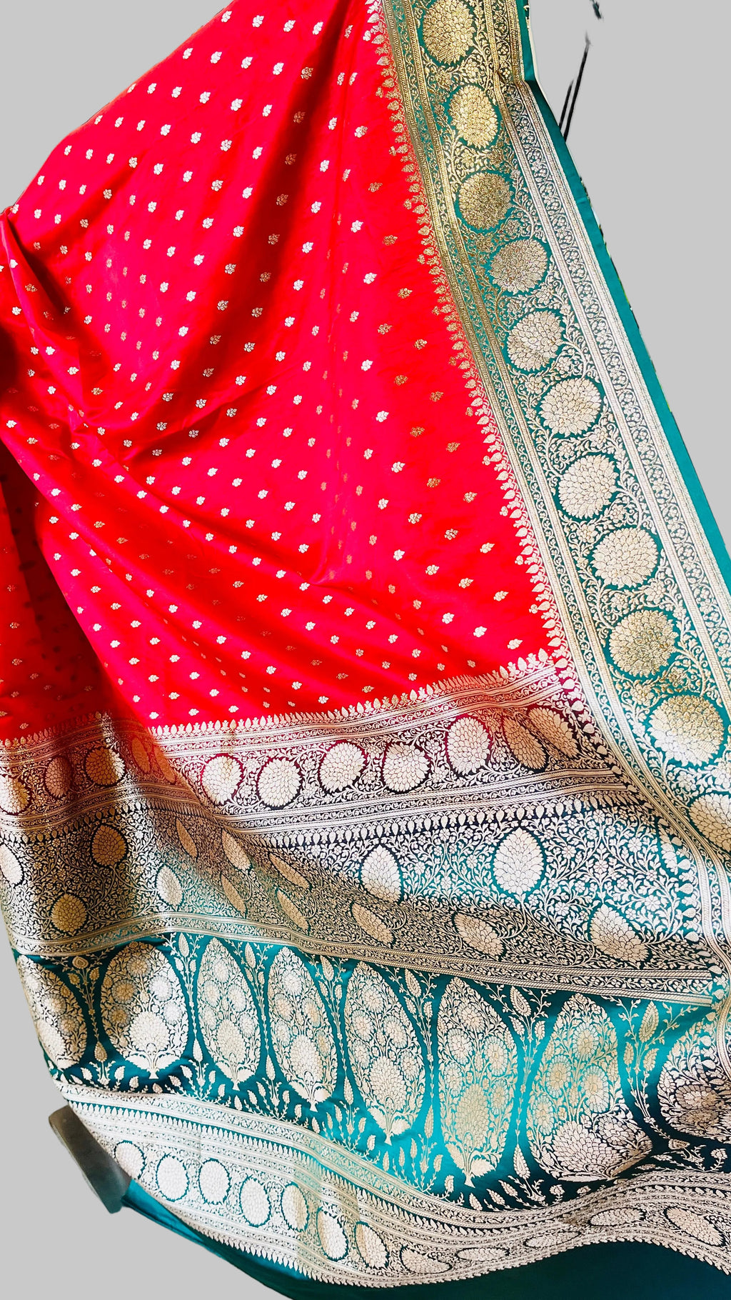 Red &amp; Dark Green Banarasi Silk Saree