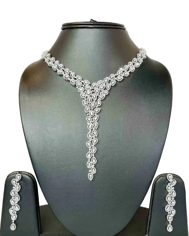 Pear Shaped Necklace Set