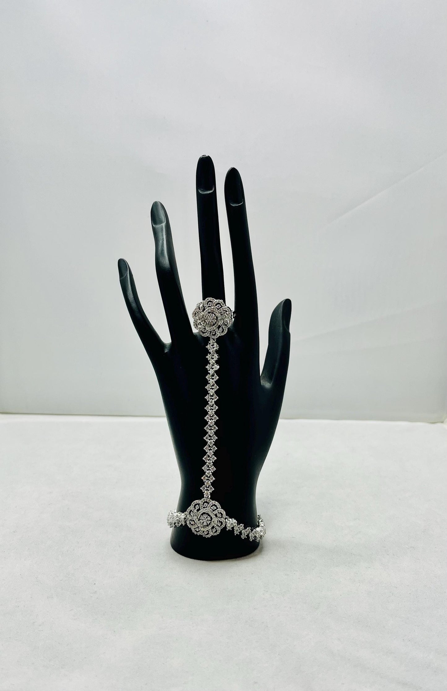 Bracelet with finger ring