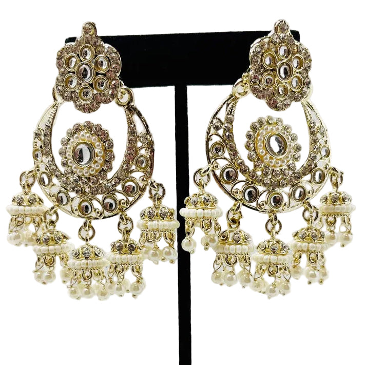 Kundan Earrings With Pearls
