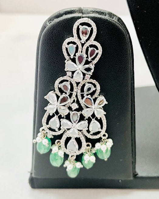 Green Pearl Kundan Jewellery Set